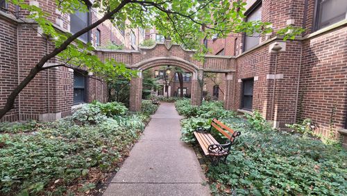 1e-5457 S Ingleside Ave, Chicago, IL, 60615-5045 | Card Image