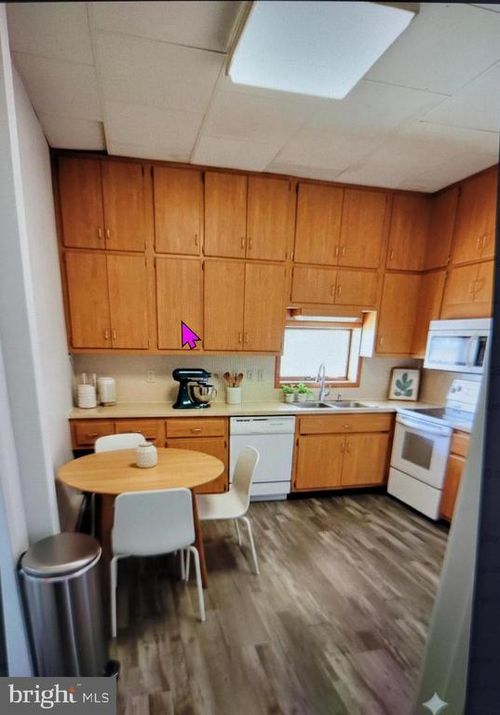 apt-6-1801 S Main St, BECHTELSVILLE, PA, 19505-9422 | Card Image