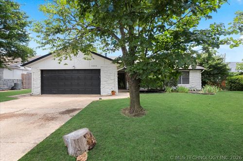 3305 Oakridge St, Broken Arrow, OK, 74014-2914 | Card Image