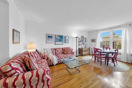 6de-220 Berkeley Pl, Brooklyn, NY, 11217-3840 | Card Image