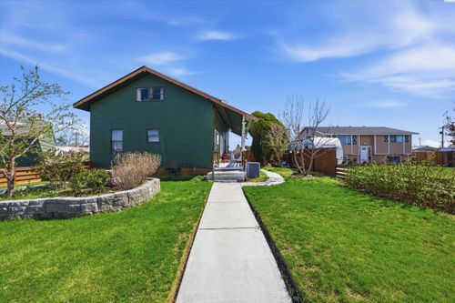 1533 W Jay St, Pasco, WA, 99301-3405 | Card Image