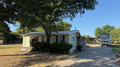 3010 W Highway 114, Paradise, TX, 76073-2660 | Card Image