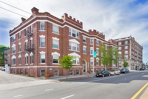 apt-32-1800 Massachusetts Ave, Cambridge, MA, 02140-2844 | Card Image