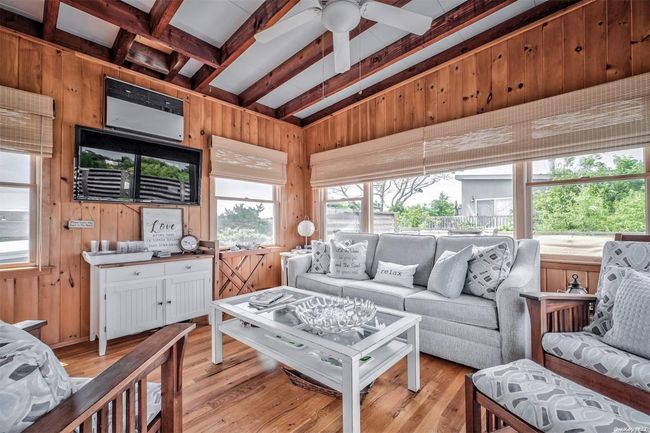 69 Walnut Walk, House other with 3 bedrooms, 2 bathrooms and null parking in Fair Harbor NY | Image 20