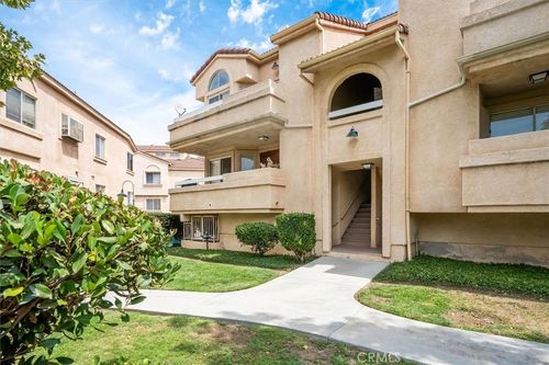 unit-64-19834 Sandpiper Pl, Newhall, CA, 91321-4307 | Card Image