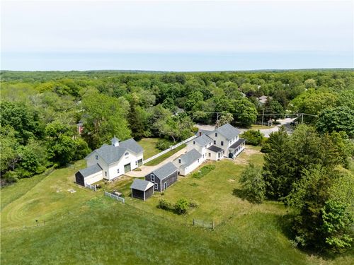 299 Davisville Rd, North Kingstown, RI, 02852-1738 | Card Image