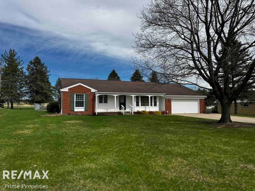 96 Rodd Dr, Caro, MI, 48723-1132 | Card Image