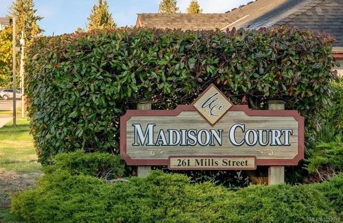 703-261 Mills St, Parksville, BC, V9P2N5 | Card Image