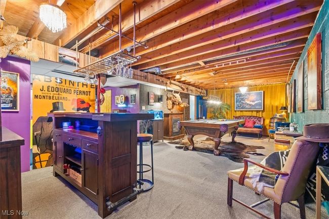 Game/Rec Room in basement | Image 40