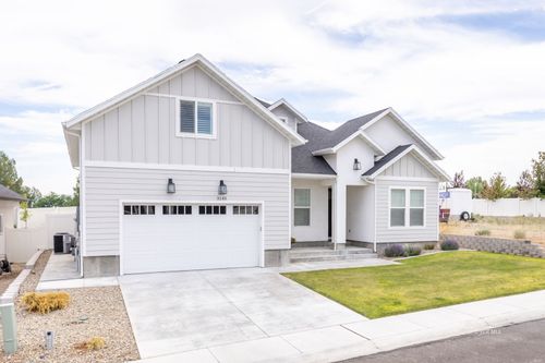 3145 Newcastle Cir, Elko, NV, 89801-2516 | Card Image