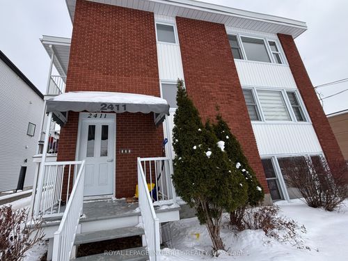 {{alt}} | Card Image