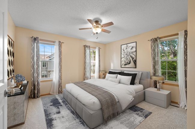 Digitally staged to show space | Image 19