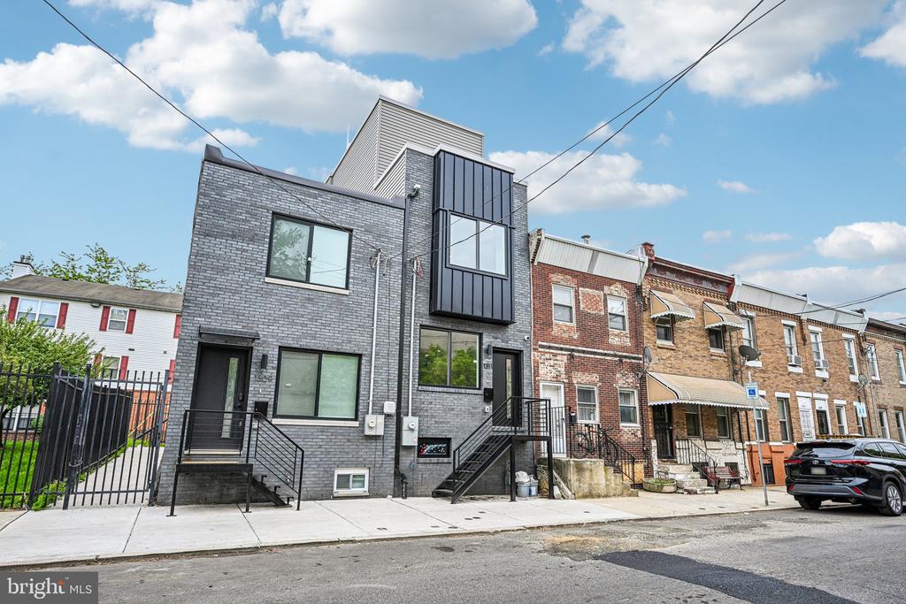 Residential in PHILADELPHIA 5