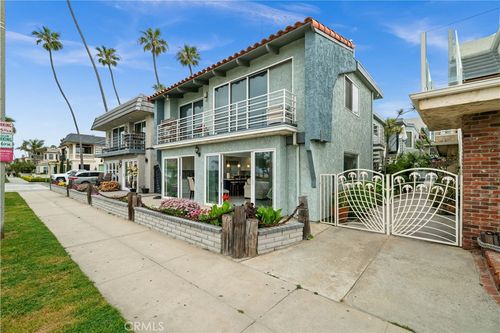 805 Ocean Ave, Seal Beach, CA, 90740-6323 | Card Image