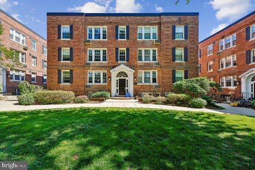 204-4481 Macarthur Blvd Nw, WASHINGTON, DC, 20007-2540 | Card Image