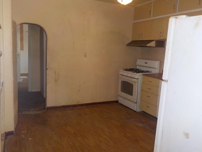 1405 5 Th St, House other with 2 bedrooms, 1 bathrooms and null parking in Bedford IN | Image 4