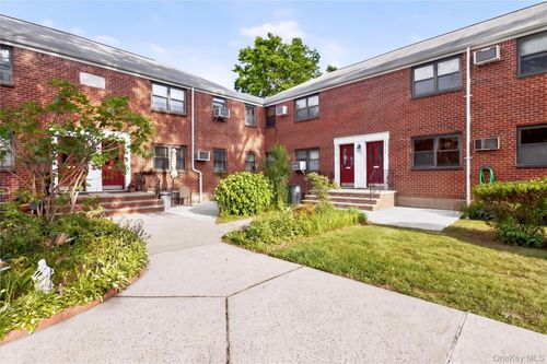 5-129-160-28 17th Ave, Whitestone, NY, 11357-3213 | Card Image