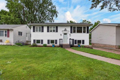 1123 W 9th Street, Cedar Falls, IA, 50613 | Card Image