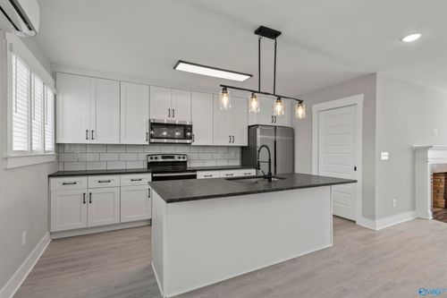 apt-1-401 Clinton Ave E, Huntsville, AL, 35801-4132 | Card Image