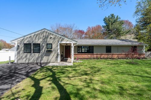 11 Sunset Road, Maynard, MA, 01754 | Card Image