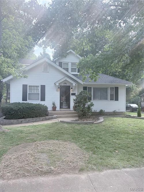 222 S Clark Avenue, Ferguson, MO, 63135 | Card Image