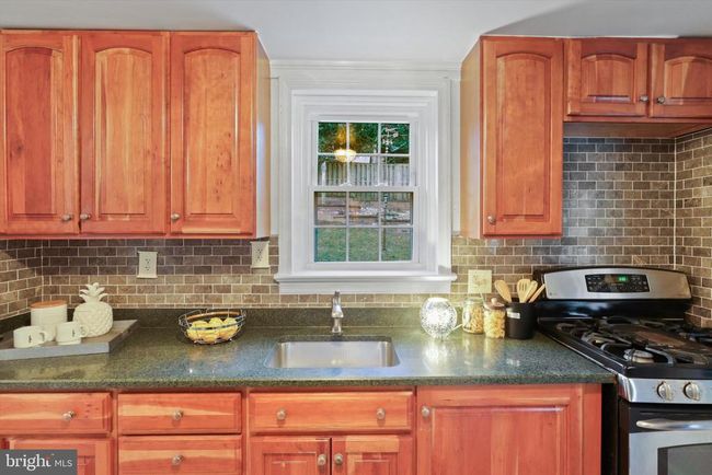 920 Patrick Henry Dr, House other with 3 bedrooms, 2 bathrooms and null parking in ARLINGTON VA | Image 5