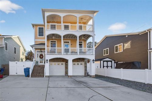 724 Delaware Ave, Virginia Beach, VA, 23451-4625 | Card Image