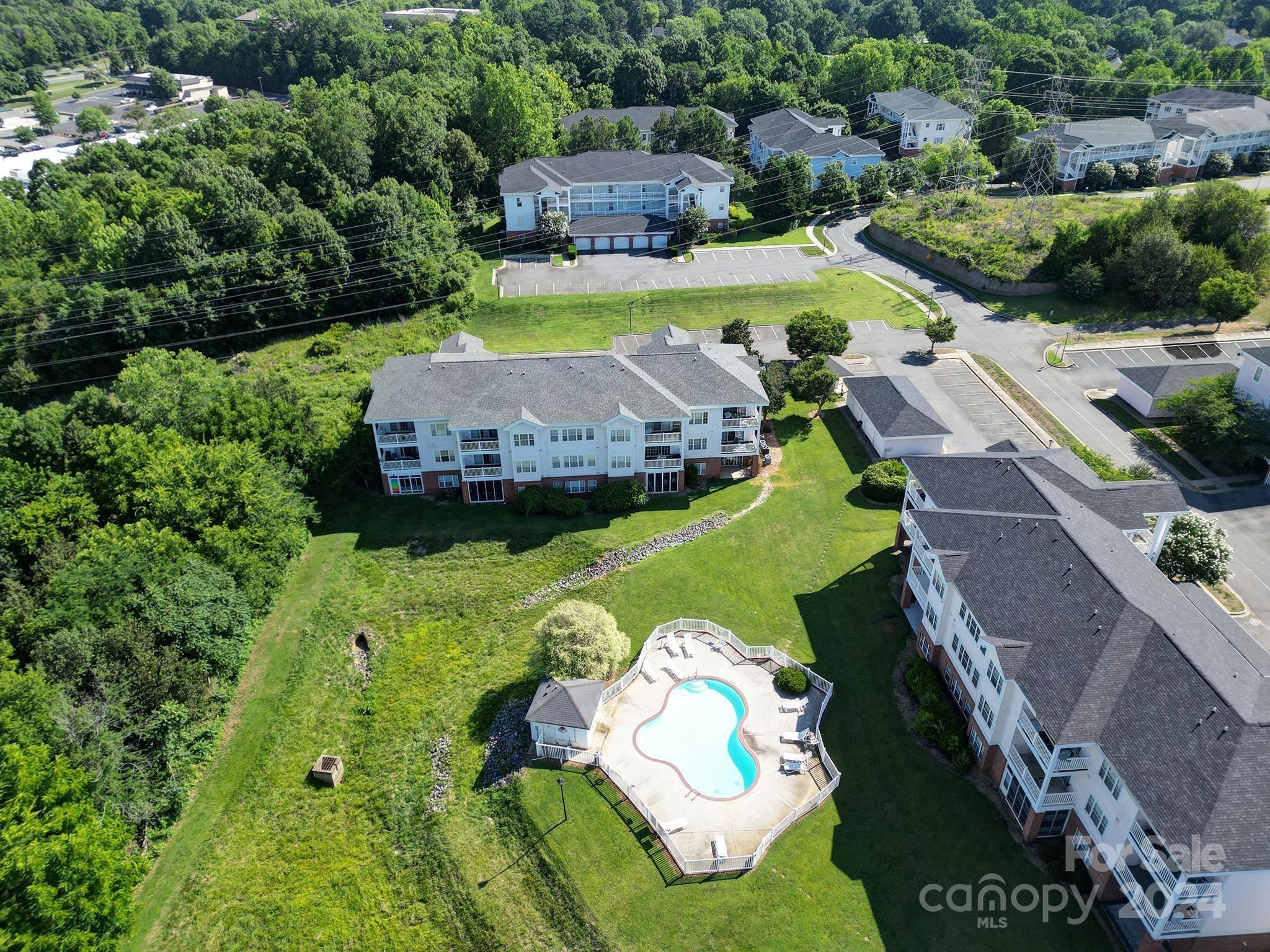 Meadow Vista Rd, Charlotte, NC 28213