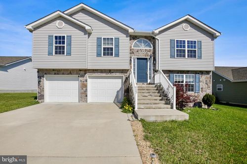 123 Obadiah Dr, MARTINSBURG, WV, 25405-1139 | Card Image