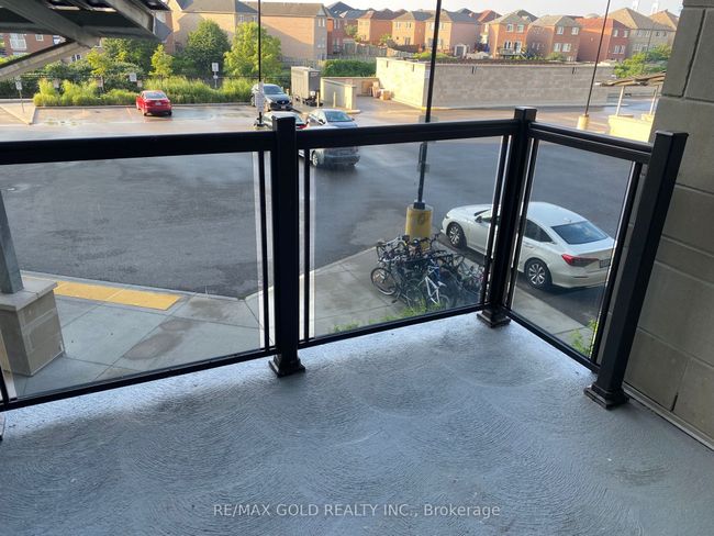 210 - 39 New Delhi Dr, Condo with 3 bedrooms, 2 bathrooms and null parking in Markham ON | Image 9