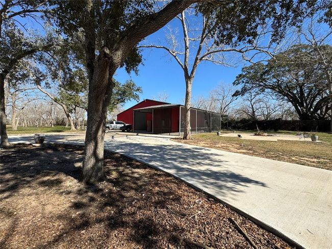 8860 County Road 400, House other with 0 bedrooms, 1 bathrooms and null parking in Brazoria TX | Image 33