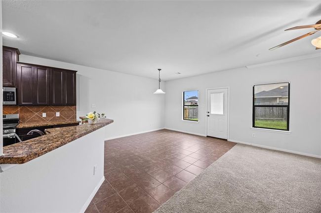 9203 Sasson Blvd, House other with 5 bedrooms, 3 bathrooms and 2 parking in Houston TX | Image 14