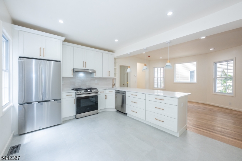 Residential Lease in South Orange Village Twp.