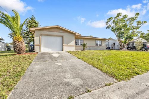 8172 Trionfo Ave, NORTH PORT, FL, 34287-1628 | Card Image