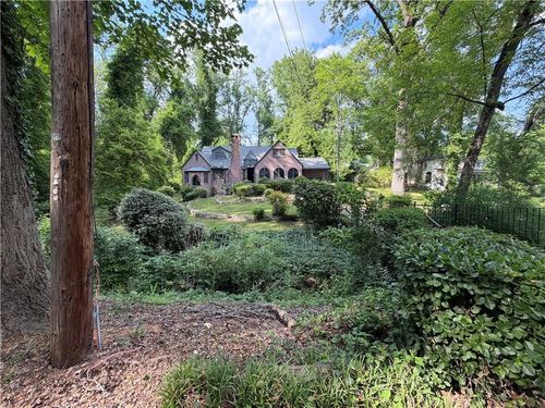 2195 Boulevard Granada Sw, Atlanta, GA, 30311-3311 | Card Image