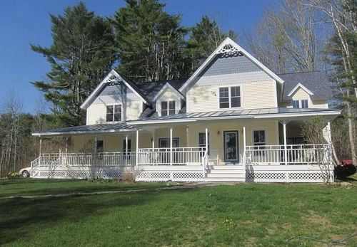 21 Verona St, Northport, ME, 04849-3621 | Card Image