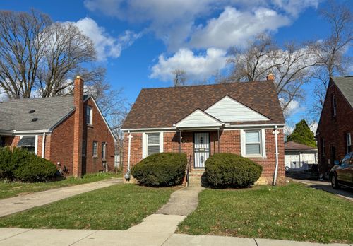 18484 Ashton Ave, Detroit, MI, 48219-2956 | Card Image