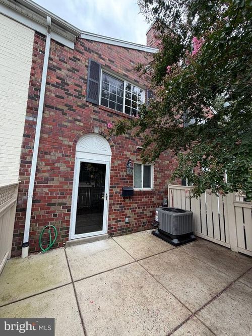 1347 N Van Dorn Street, ALEXANDRIA, VA, 22304 | Card Image