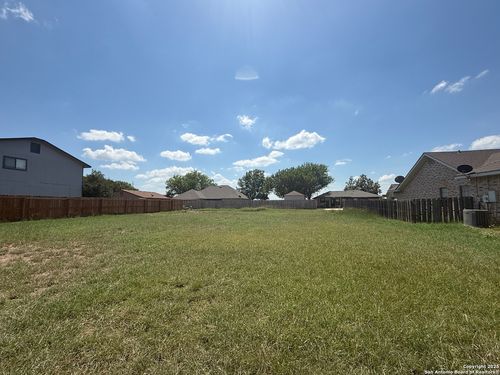 1507 32nd St, Hondo, TX, 78861-3436 | Card Image