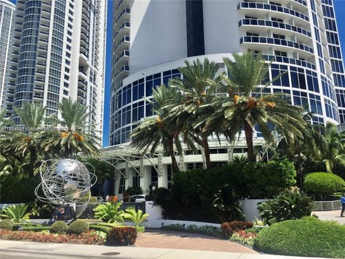 1416-18001 Collins Ave, Sunny Isles Beach, FL, 33160-2722 | Card Image