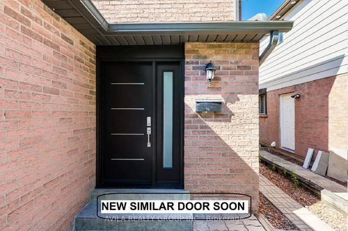 31 Wheatfield Rd, Brampton, ON, L6X2V4 | Card Image