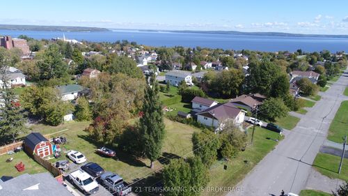 141-142 Algonquin Dr, Haileybury, ON, P0J1K0 | Card Image