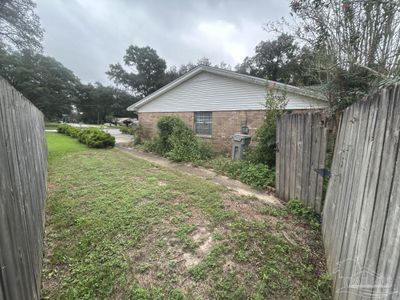 5391 Prieto Dr, House other with 4 bedrooms, 2 bathrooms and 2 parking in Pensacola FL | Image 3