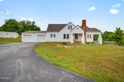 104 Pond Springs Rd, Kingsport, TN, 37664-5244 | Card Image