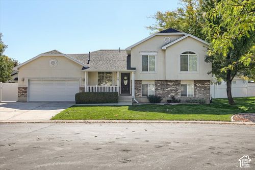 29 Redwing Ct, Saratoga Springs, UT, 84045-8124 | Card Image