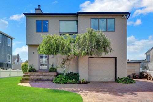 12 Jetmore Pl, Massapequa, NY, 11758-7812 | Card Image