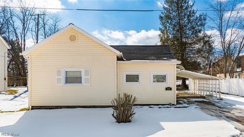 39 Stokely St, Roseville, OH, 43777-1129 | Card Image