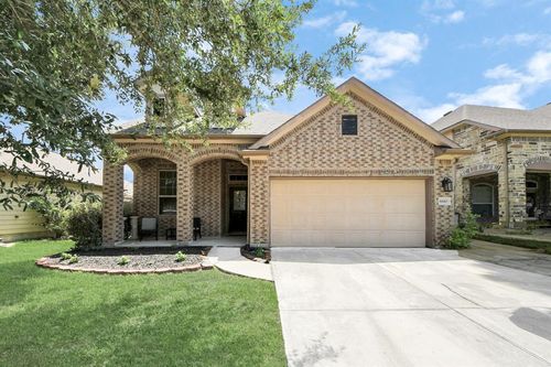 6810 Hunters Trace Ln, Baytown, TX, 77521-6552 | Card Image