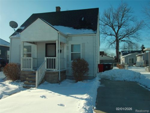 25627 Paige St, Roseville, MI, 48066-3712 | Card Image