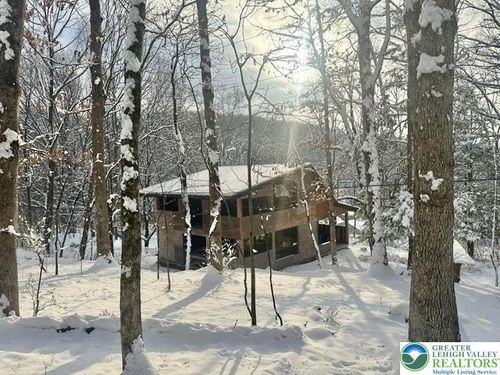 696 Dunkels Church Rd, KUTZTOWN, PA, 19530-9194 | Card Image